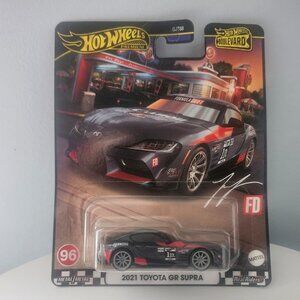 Hot Wheels Boulevard 2021 Toyota GR Supra